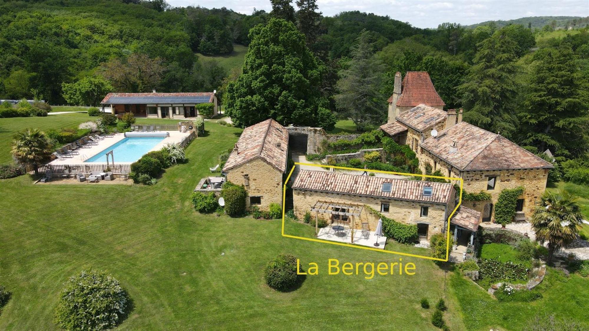 Domaine De Cournet Haut, A 17Th Century Property Set On A Calm, Idyllic Domain With Pool, Tennis, Bikes And More Les Vauries الغرفة الصورة